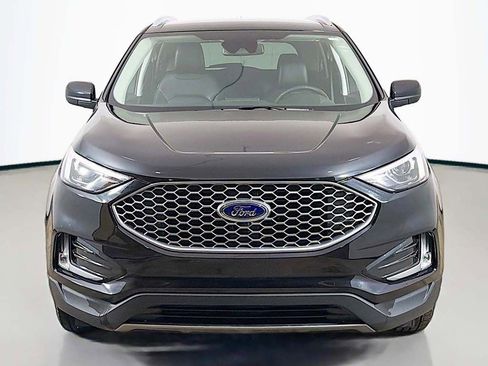 Used 2024 Ford Edge SEL w/ Convenience Package image 9
