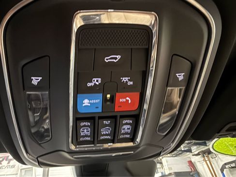 Used 2024 Jeep Grand Cherokee L Limited w/ Trailer Tow Package image 37