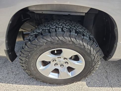 Used 2021 RAM 1500 Big Horn AWD/4WD image 19