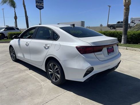 Used 2024 Kia Forte LXS FWD image 6