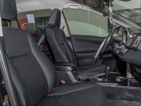Used 2018 Toyota RAV4 LE w/ All Weather Liner Package AWD/4WD image 22