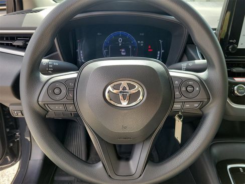 Used 2026 Toyota Corolla LE image 18