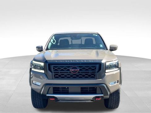 Used 2024 Nissan Frontier PRO-4X w/ Off-Road Protection Package image 2