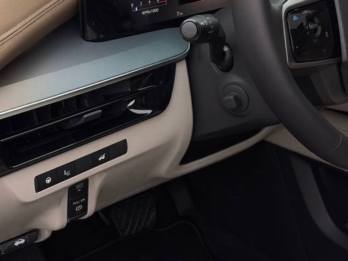 New 2026 Nissan Murano Platinum image 16