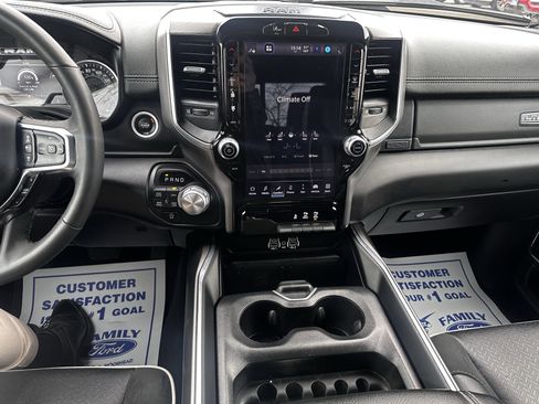 Used 2025 RAM 1500 Laramie image 10