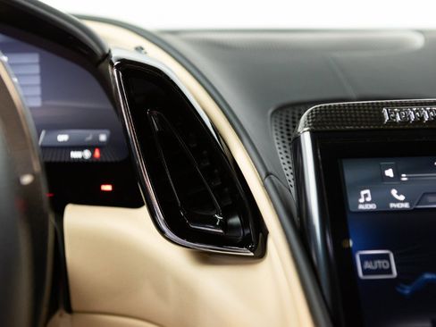 Certified 2021 Ferrari Roma image 74