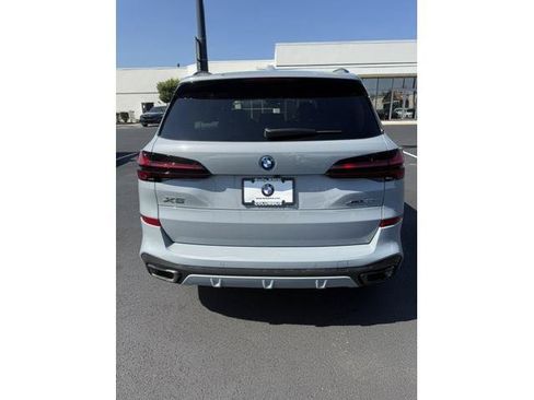 Used 2026 BMW X5 xDrive50e AWD/4WD image 3