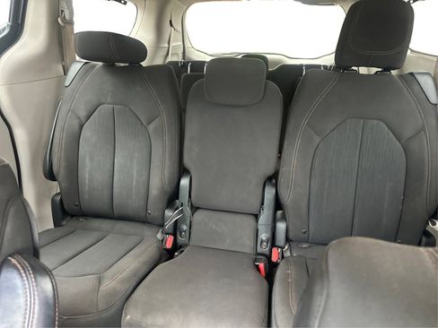 Used 2017 Chrysler Pacifica Touring Plus w/ Tire & Wheel Group image 24