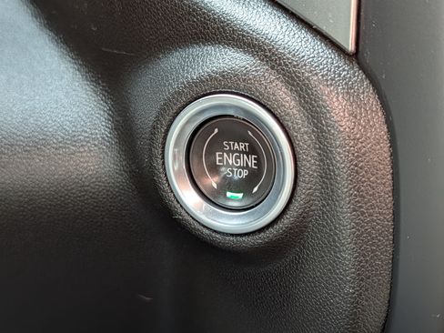 Used 2022 Chevrolet Silverado 1500 LT AWD/4WD image 24