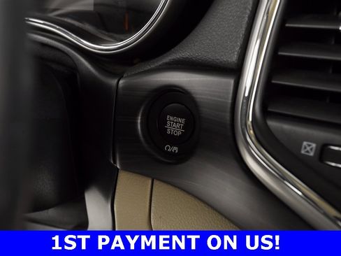 Certified 2021 Jeep Grand Cherokee Laredo image 26