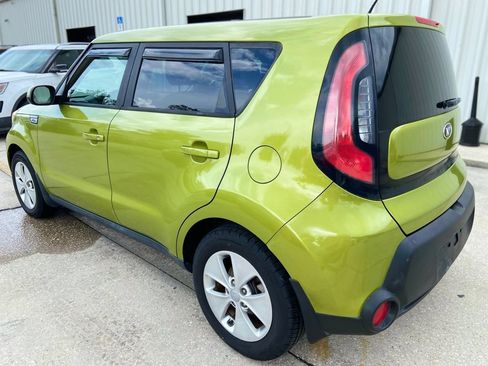 Used 2015 Kia Soul FWD image 3