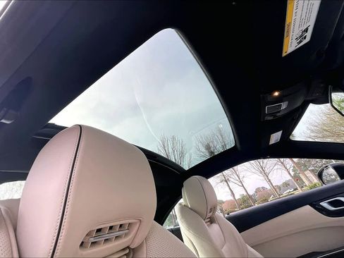 Used 2020 Mercedes-Benz SL 550 image 13