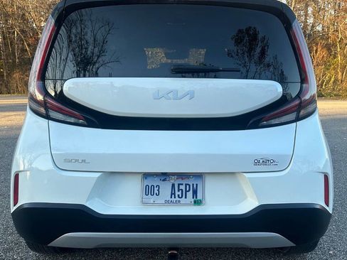 Used 2024 Kia Soul LX w/ Option Group 015 image 5