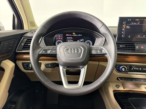 Used 2024 Audi Q5 e Premium Plus image 16