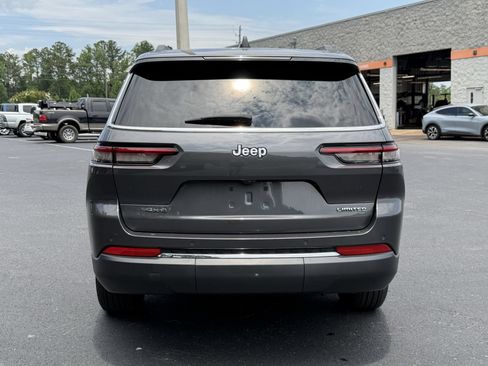 Used 2023 Jeep Grand Cherokee L Limited AWD/4WD image 14