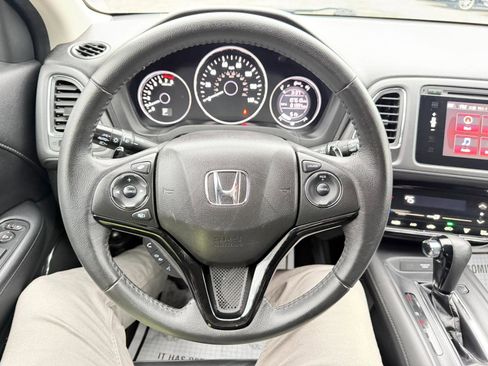 Used 2017 Honda HR-V EX-L image 69