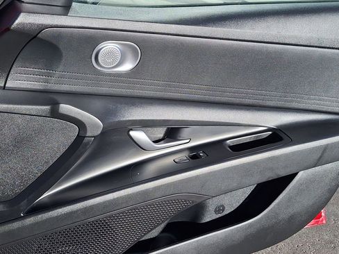 Certified 2022 Hyundai Elantra Blue image 26