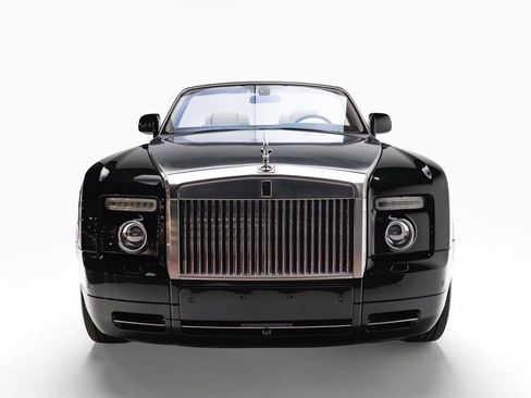 Used 2010 Rolls-Royce Phantom Drophead Coupe RWD image 5