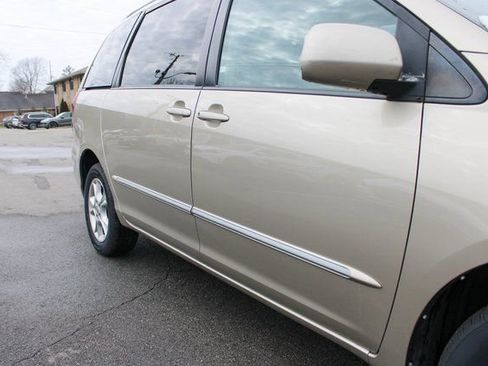 Used 2005 Toyota Sienna XLE image 42