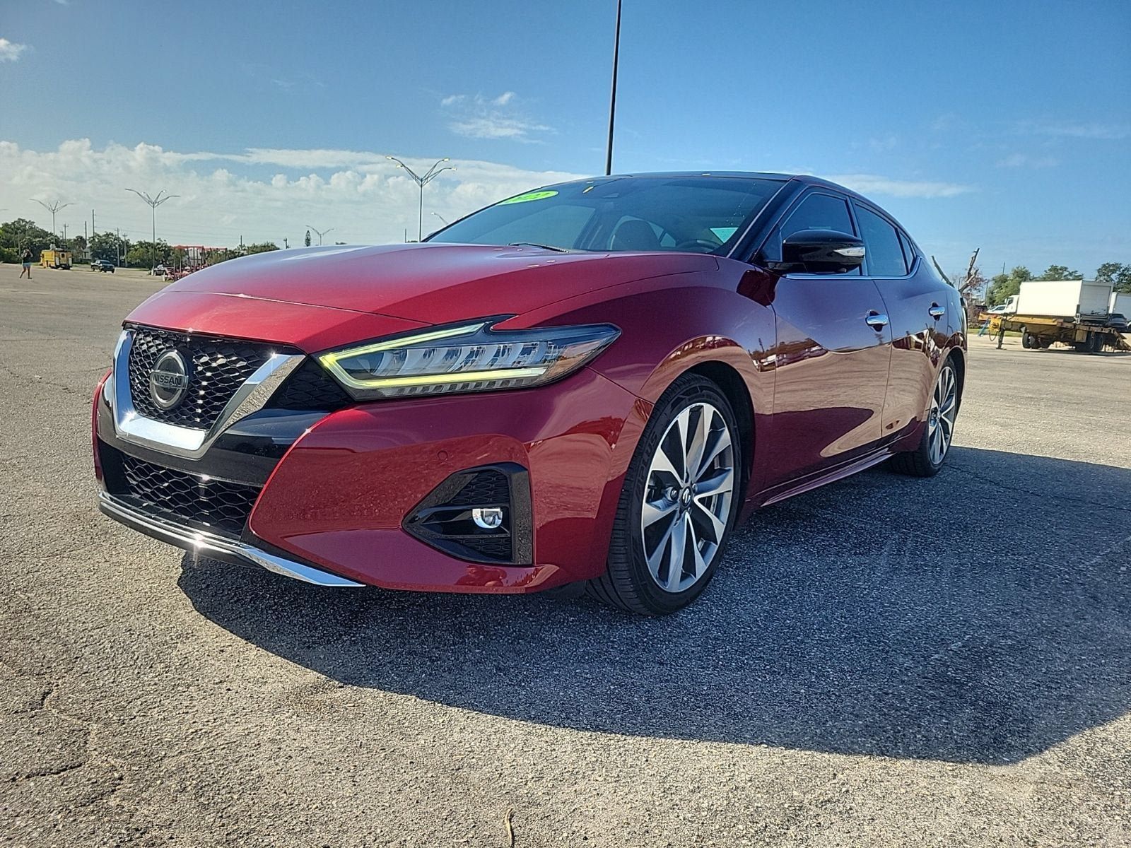 Used 2022 Nissan Maxima Platinum w/ Sport Mat Group FWD image 2