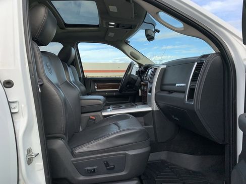 Used 2011 RAM 2500 Laramie image 30