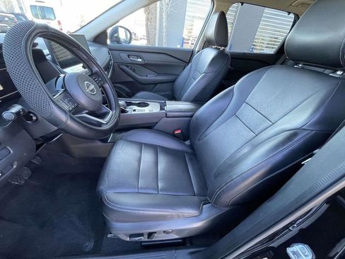 Used 2024 Nissan Rogue SL w/ SL Premium Package image 13