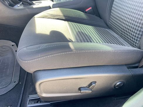 Used 2021 Dodge Charger SXT w/ Blacktop Package image 4