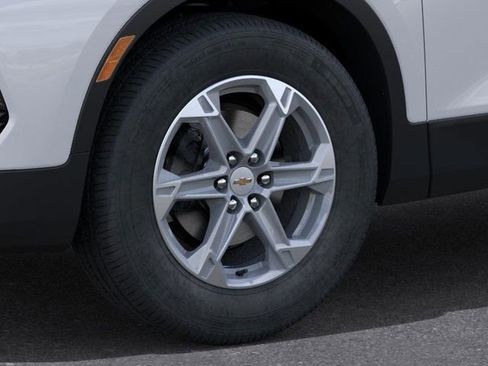 New 2026 Chevrolet Blazer LT image 9