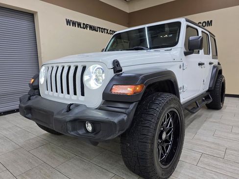 Used 2021 Jeep Wrangler Unlimited Sport AWD/4WD image 2