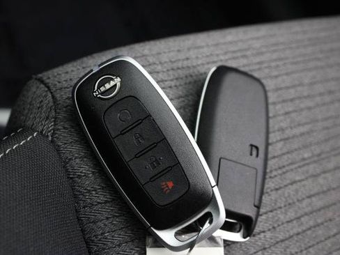 Certified 2023 Nissan Rogue SV AWD/4WD image 30