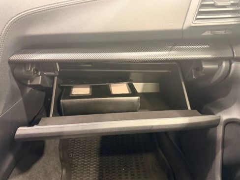 Used 2019 Subaru Crosstrek 2.0i Premium w/ Eyesight System image 40