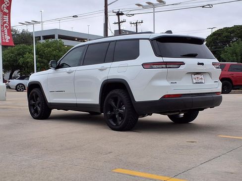 Used 2025 Jeep Grand Cherokee L Limited w/ Luxury Tech Group II AWD/4WD image 7