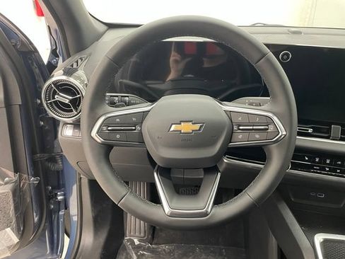 New 2026 Chevrolet Equinox LT AWD/4WD image 10