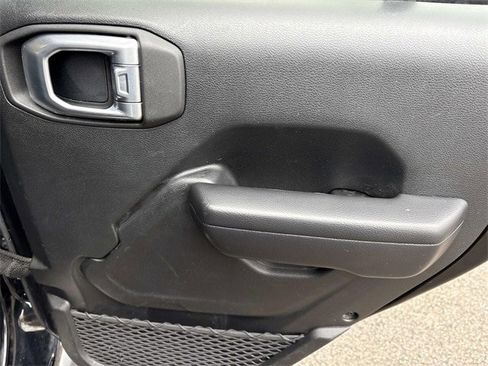 Used 2020 Jeep Wrangler Unlimited Rubicon image 19