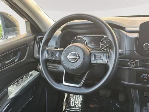 Used 2023 Nissan Pathfinder S AWD/4WD image 20
