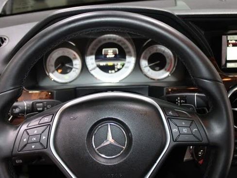 Used 2013 Mercedes-Benz GLK 350 image 22