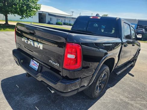 Used 2025 RAM 1500 Big Horn AWD/4WD image 3