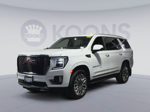 Used 2023 GMC Yukon Denali Ultimate AWD/4WD image 5