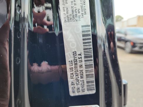 New 2024 Jeep Wrangler Unlimited Rubicon w/ Convenience Group image 25