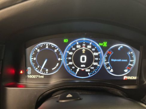 Used 2015 Cadillac Escalade Premium AWD/4WD image 13