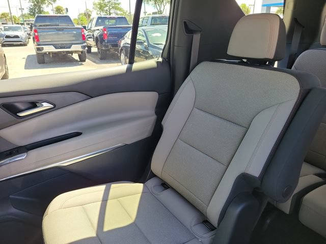 Certified 2026 Chevrolet Traverse LT w/ Driver Confidence Package FWD image 11
