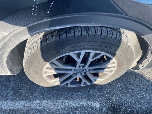 Certified 2022 Ford Escape SEL image 11