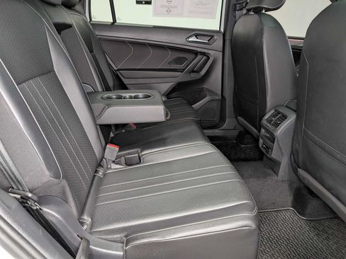 Used 2022 Volkswagen Tiguan SE R-Line AWD/4WD image 43