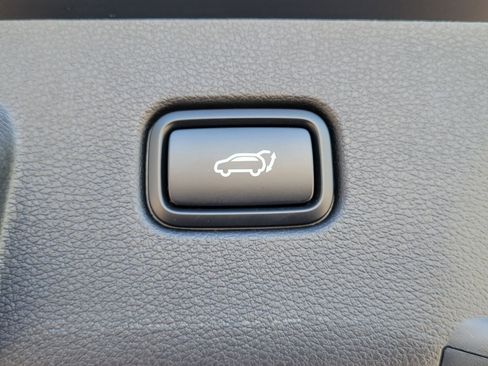 Used 2026 Kia Sportage EX w/ EX Panorama Roof Package FWD image 9