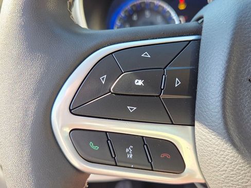 Used 2022 Chrysler Pacifica Touring-L FWD image 24