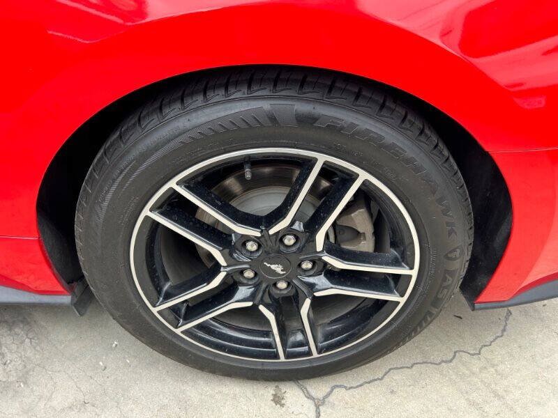 Used 2020 Ford Mustang Premium RWD image 21