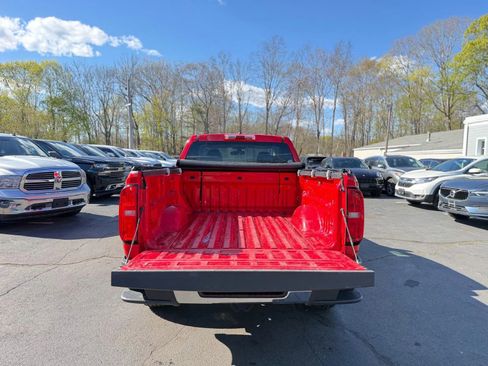 Used 2018 Chevrolet Colorado W/T AWD/4WD image 8