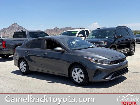 Used 2023 Kia Forte LX FWD image 1