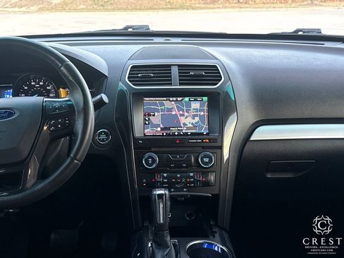 Used 2016 Ford Explorer XLT w/ Equipment Group 202A image 20