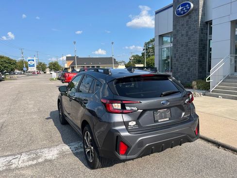 Used 2024 Subaru Crosstrek 2.0i Premium AWD/4WD image 6